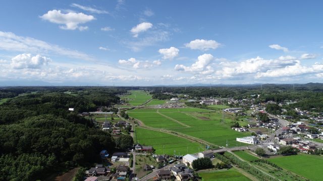 市貝町