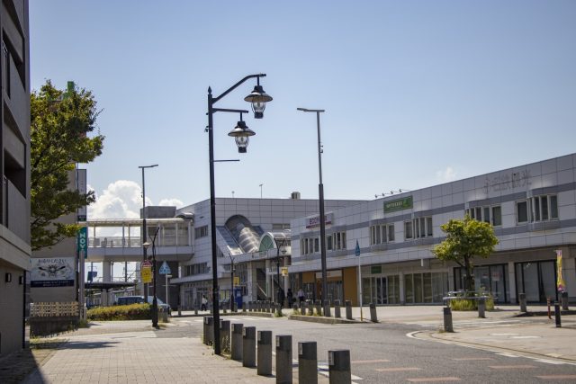 愛知県半田市の街並み(知多半田駅)