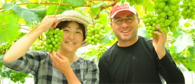 トルコから岡山県勝央町に移住し「ブドウ農家」に！ | 移住生活