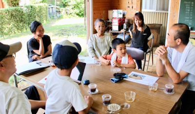 ライフワークからライフミッションへ。デザインの力で故郷の資源を編み直す「あたらしさと」の挑戦 | 二拠点生活