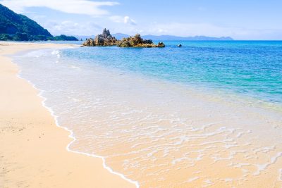 福井県美浜町の水晶浜ビーチと綺麗な海の風景