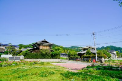 福岡県久山町の田舎ののどかな町並み