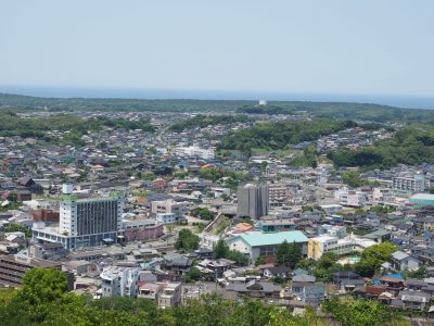 福岡県岡垣町の金比羅山からの市街地の風景