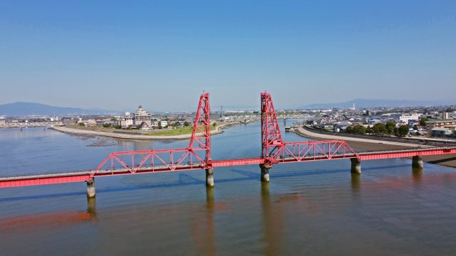 福岡県大川市の街並み(筑後川昇開橋のドローン空撮)