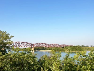 岐阜県笠松町の河川と橋の風景