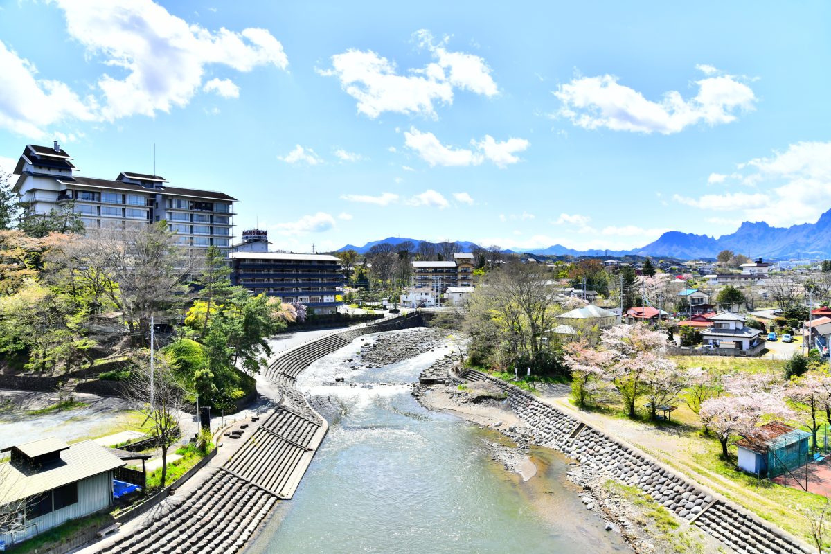 群馬県安中市の磯部温泉 温泉街の風景