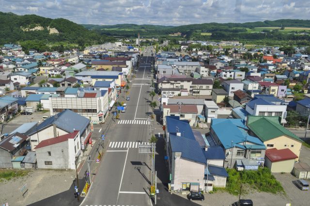 北海道足寄町の市街地を空撮