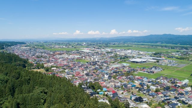 岩手県奥州市の全景と市街地エリア