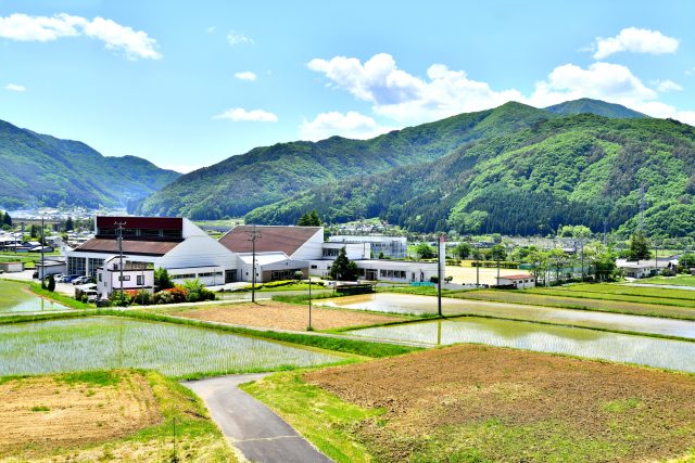 長野県麻績村の市街地方面の風景