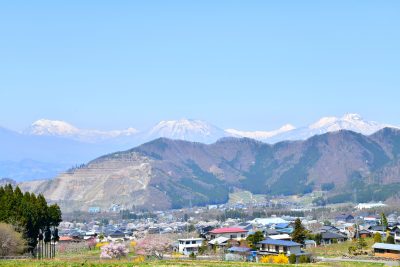 長野県高山村の田舎の町並み