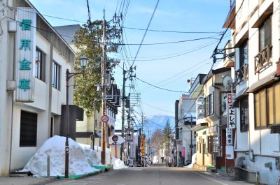 新潟県妙高市の赤倉温泉街と田舎の風景