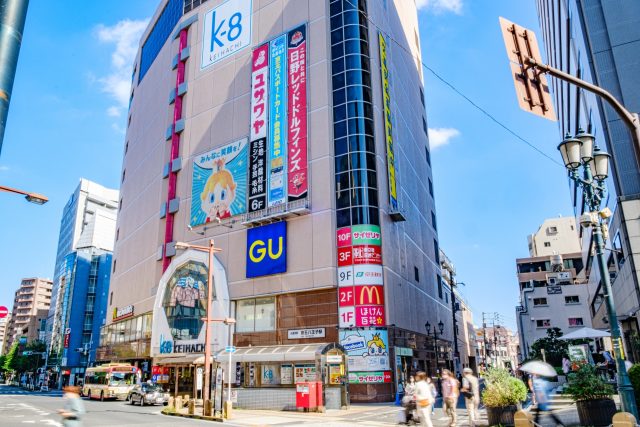 東京都八王子市の八王子駅前の市街地