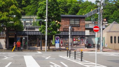 東京都青梅市の街並み「青梅駅と駅前のレトロな街」
