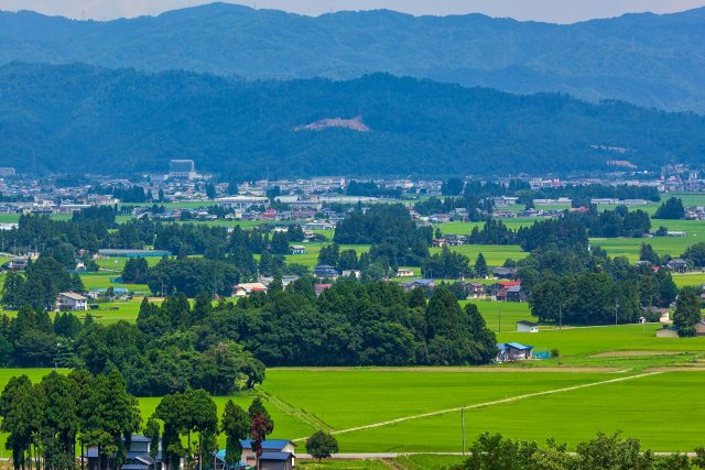 山形県飯豊町の日本の原風景（散居集落）